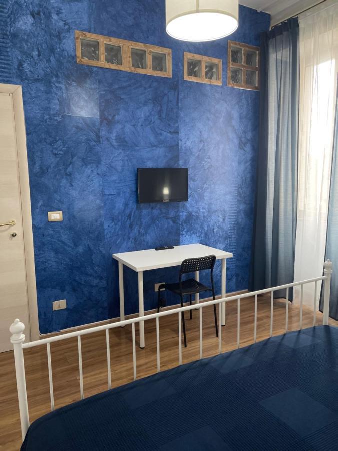 B&B Acqua Azzurra Кастелламмаре-ди-Стабия Экстерьер фото